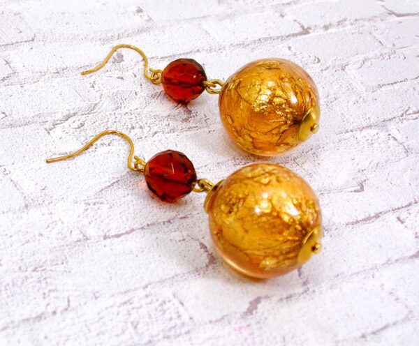 GOLD LEAF & GLASS BEADED EARRING - Image 5