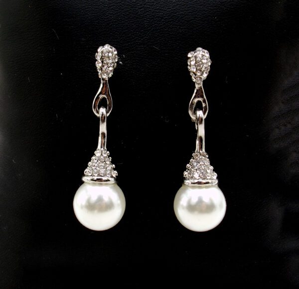 PEARL AND CRYSTAL EARRINGS - Image 2