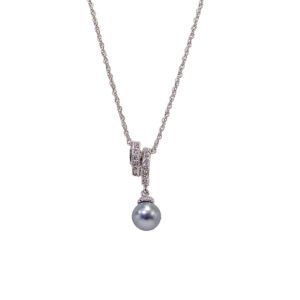 A gray pearl and crystal pendant with necklace