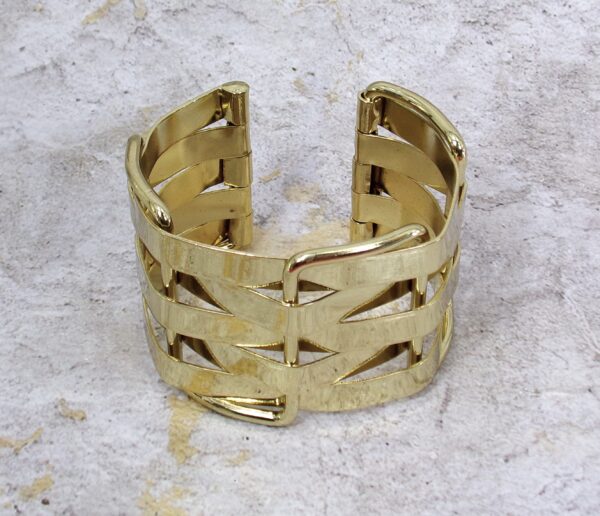 WIDE GOLD LAYERED METAL CUFF BRACELET - Image 2