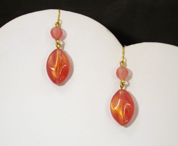 PEACH TONE SWIRL FINISH DOUBLE BEAD EARRINGS - Image 3