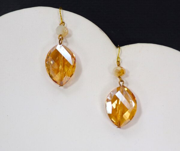 TOPAZ ORANGE COLOR GLASS BEAD EARRINGS - Image 2