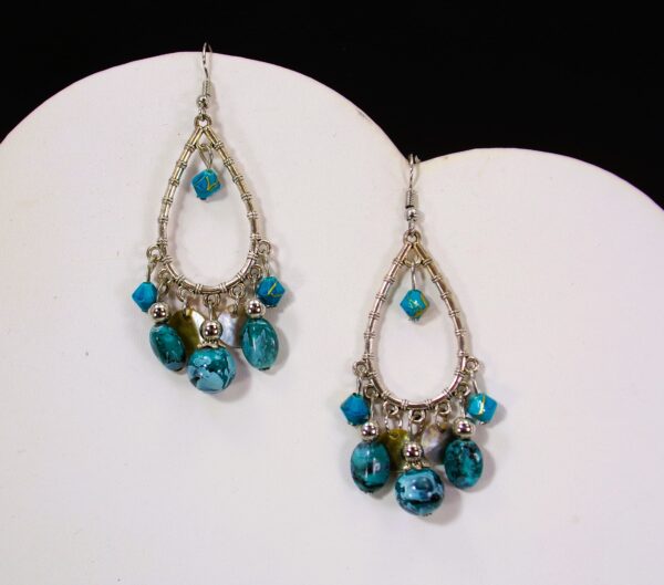 TURQUOISE BEADED HOOP EARRINGS - Image 2