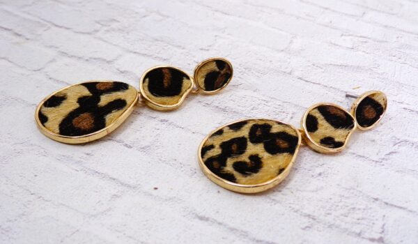 ANIMAL PRINT TRIPLE DROP EARRINGS - Image 2