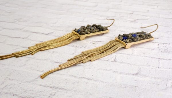 GENUINE STONE AND GOLD FRINGE CHAIN EARRINGS - Image 4