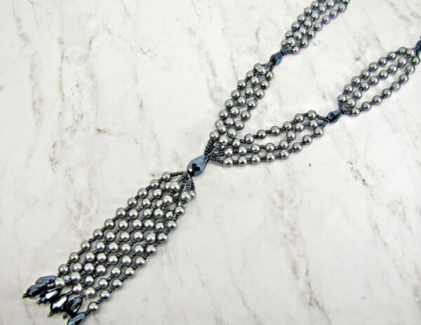 GRAY PEARL AND GLASS BEAD TASSEL NECKLACE - Image 5