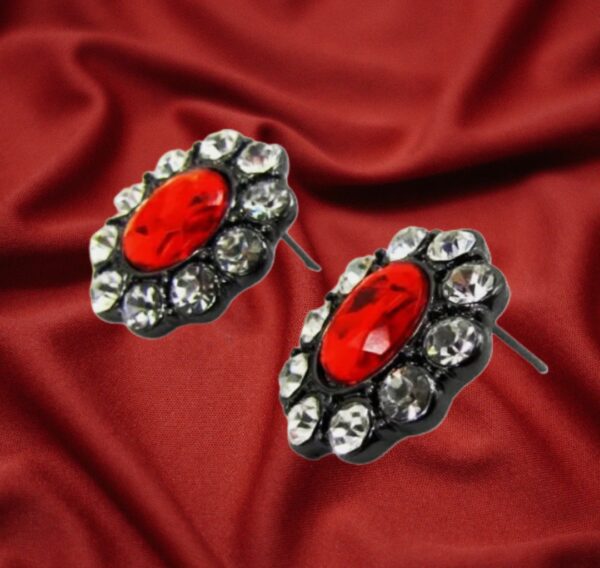 RED AND CLEAR OVAL CRYSTAL EARRINGS - Image 9
