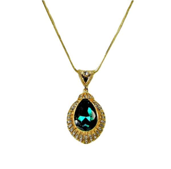 GREEN CRYSTAL TEARDROP PENDANT NECKLACE