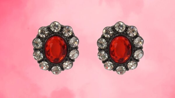 RED AND CLEAR OVAL CRYSTAL EARRINGS - Image 6