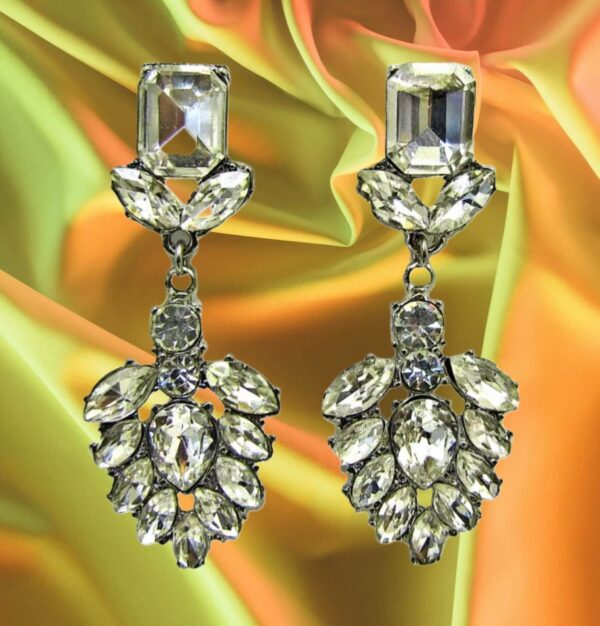 LONG CRYSTAL STATEMENT EARRINGS - Image 8
