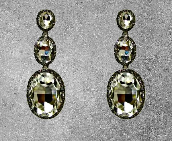 LONG OVAL CRYSTAL DROP EARRINGS - Image 8