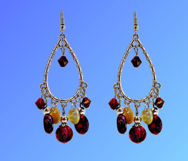 RED AND SHELL BEAD HOOP EARRINGS - Image 6