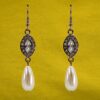 PEARL AND CRYSTAL STATEMENT EARRINGS - Image 4