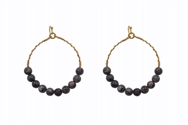 GOLD HOOP EARRINGS WITH GRAY STONE BEADS - Image 10