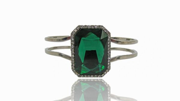 square cut emerald bangle