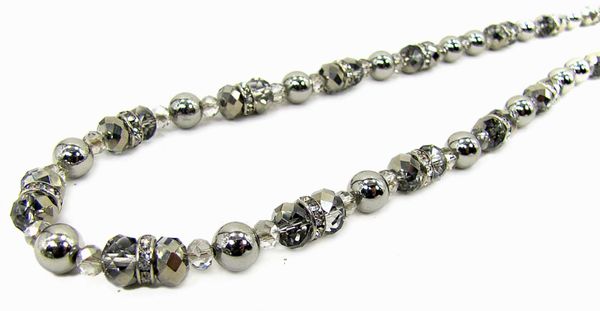 necklace with pearls and silver beads