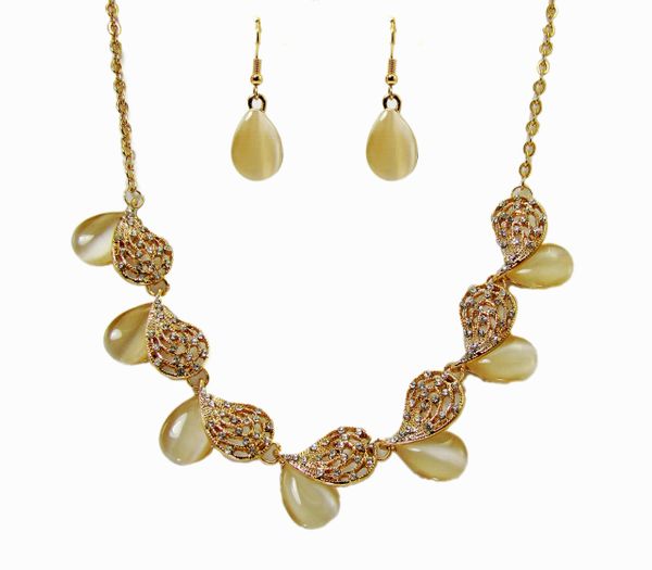 necklace and earrings with light brown teardrop gemstones