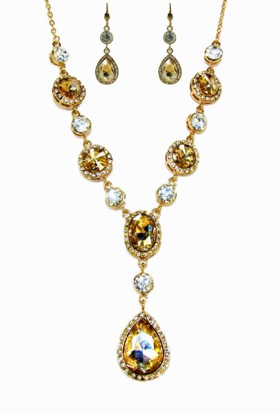 necklace with topaz and diamond crystals