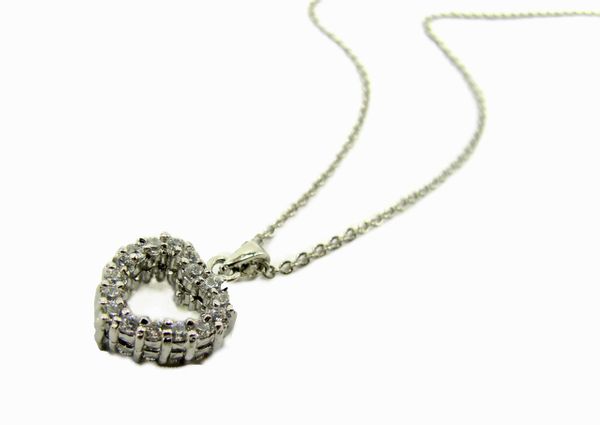 necklace pendant with metal heart design