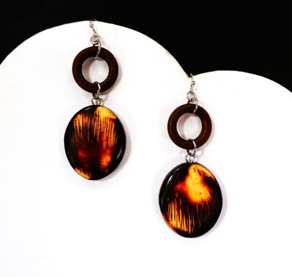 WOOD DOUBLE BEAD EARRINGS - Image 2