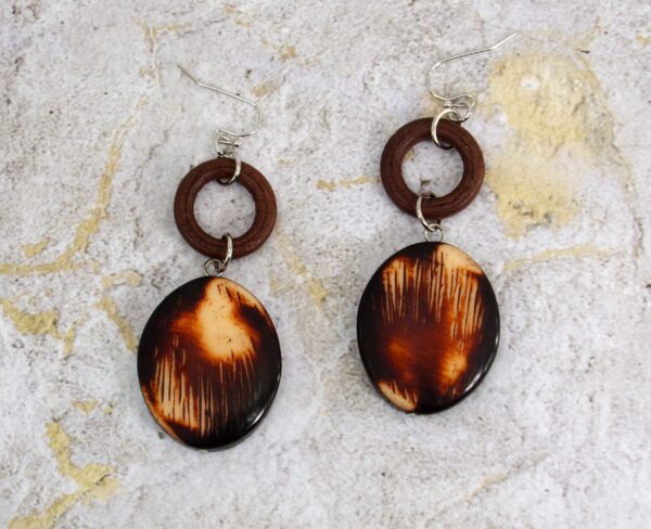 WOOD DOUBLE BEAD EARRINGS - Image 6