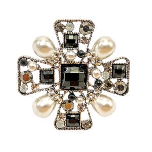 CROSS PIN WITH PEARLS AND CRYSTALS