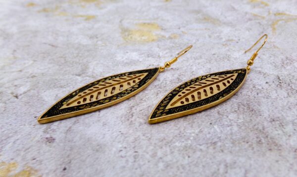 LONG GOLD LEAF EARRINGS - Image 4