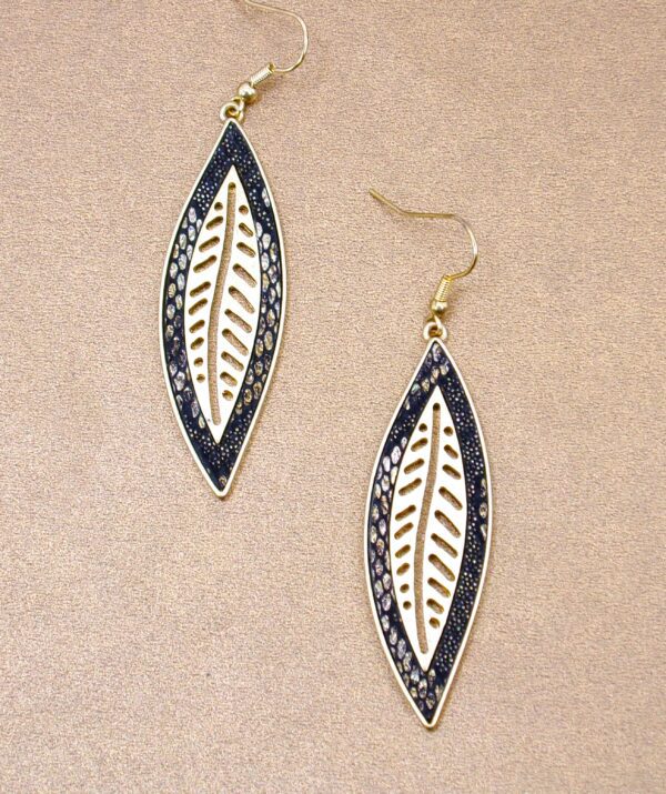 LONG GOLD LEAF EARRINGS - Image 5