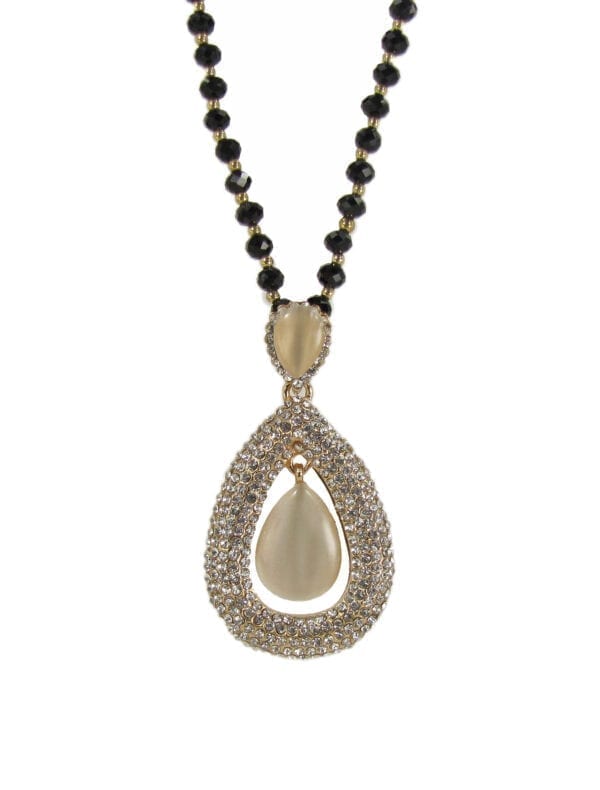 necklace with teardrop pearl design