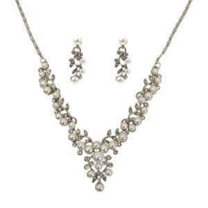 A set of silver stone and white pearl necklace and earrings