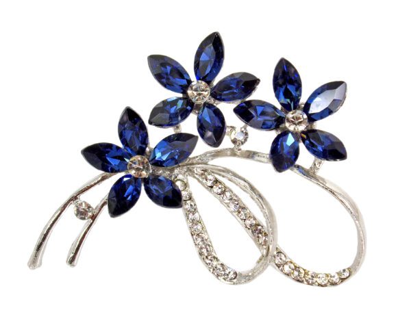 A blue crystal stone flower pin brooch
