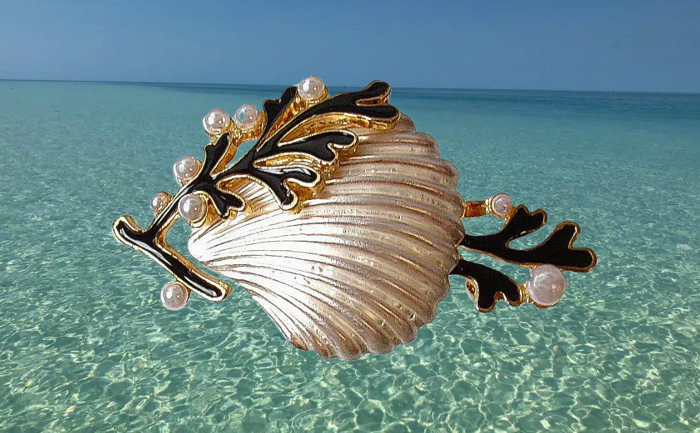 Silver Seashell Brooch Pin - Image 6