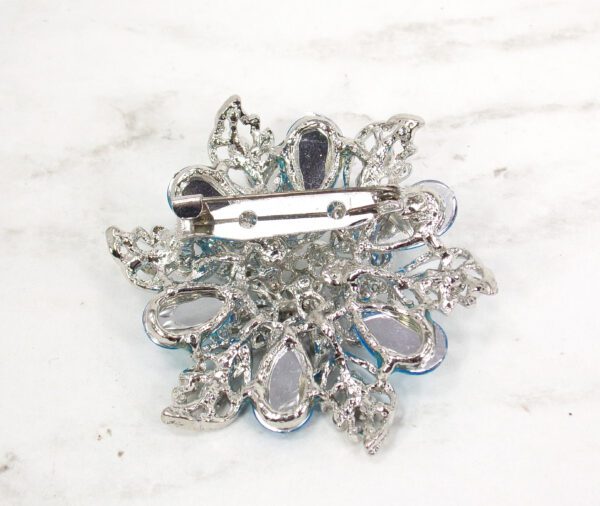 CRYSTAL FLOWER PIN WITH AQUA BLUE CRYSTALS - Image 7