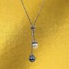 PEARL LARIAT NECKLACE WITH WHITE AND GRAY PEARLS - Image 7