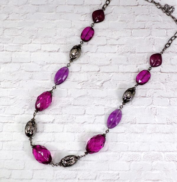 PURPLE AND GRAY BEADED NECKLACE - Image 4