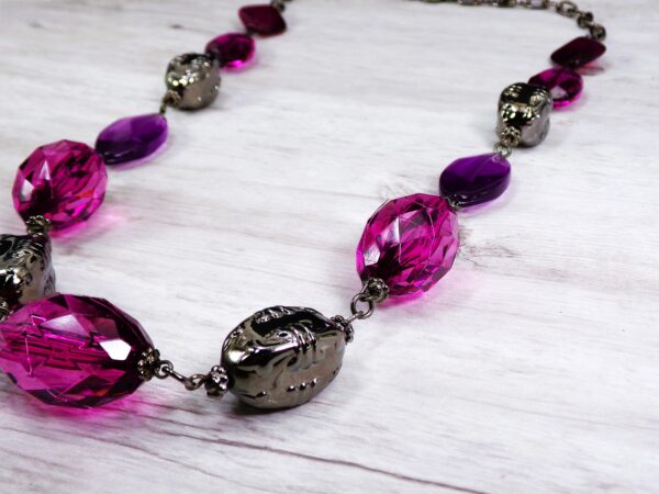 PURPLE AND GRAY BEADED NECKLACE - Image 5