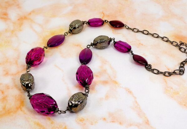 PURPLE AND GRAY BEADED NECKLACE - Image 3