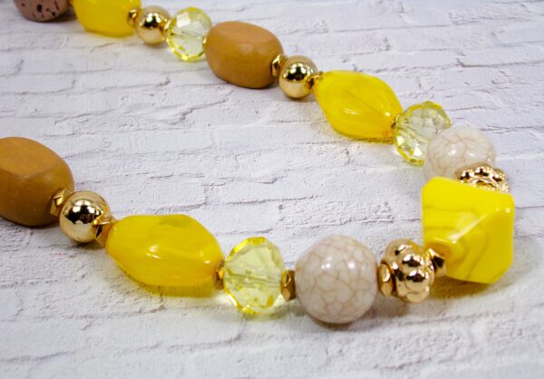 YELLOW AND BROWN BEAD NECKLACE - Image 5