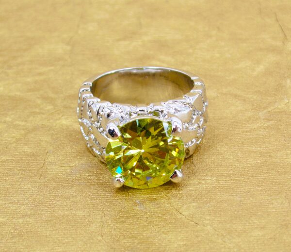 YELLOW ROUND SOLITAIRE CUBIC ZIRCONIA STONE RING SIZE 8 - Image 4