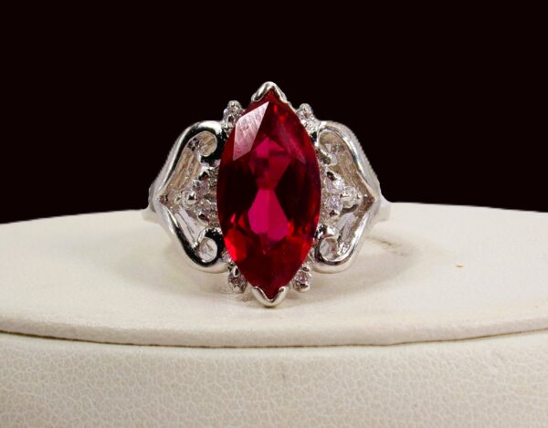 LARGE RED MARQUISE CUBIC ZIRCONIA STONE RING SIZE 7 - Image 9