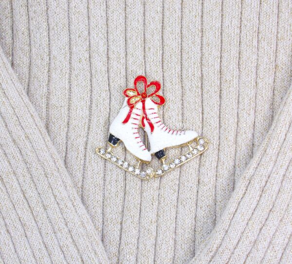 ICE SKATES PIN BROOCH WITH SPARKLES AND CRYSTALS - Image 4