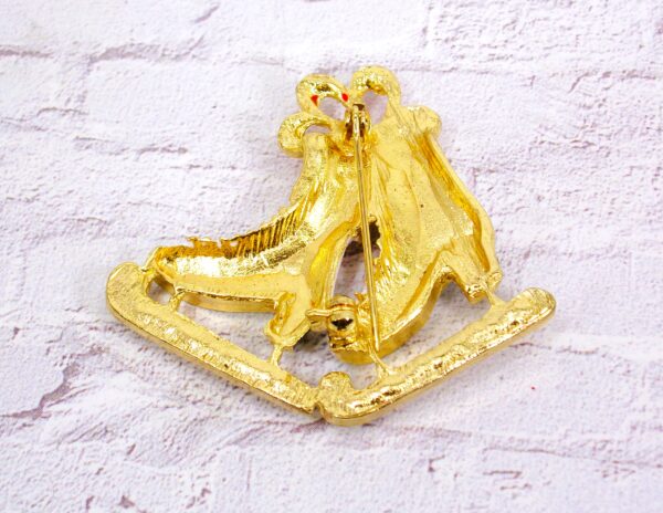 ICE SKATES PIN BROOCH WITH SPARKLES AND CRYSTALS - Image 9