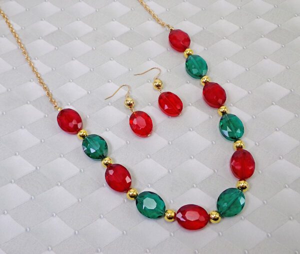 RED, GREEN AND GOLD GLASS BEAD NECKLACE AND EARRING SET - Image 8