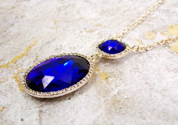 BLUE OVAL CRYSTAL PENDANT NECKLACE - Image 6