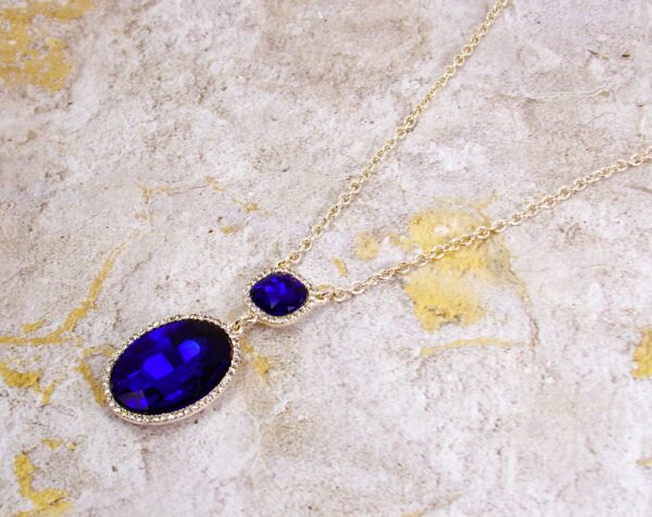 BLUE OVAL CRYSTAL PENDANT NECKLACE - Image 7