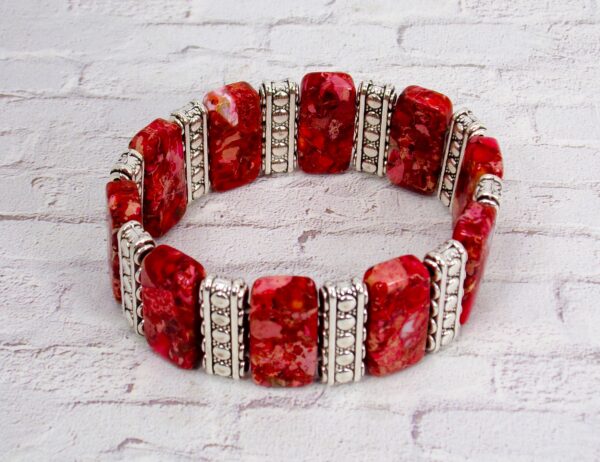 RED STONE STRETCH BRACELET WITH SILVER SPACER BARS - Image 3