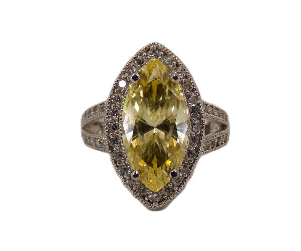 YELLOW MARQUISE SHAPE CUBIC ZIRCONIA STONE RING SIZE 7