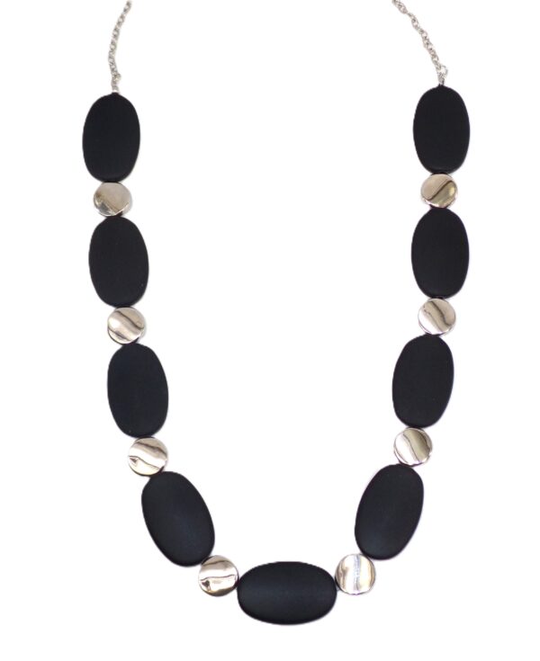 BLACK AND SILVER BEAD NECKLACE - Image 8