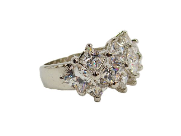 CLEAR CUBIC ZIRCONIA STONE BAND RING SIZE 8 - Image 3