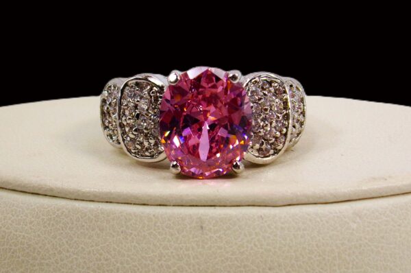 PINK OVAL CUBIC ZIRCONIA STONE RING SIZE 8 - Image 7